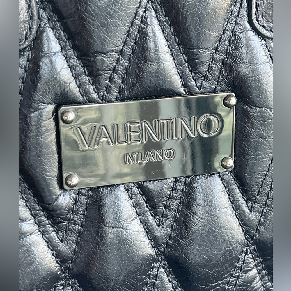 ❗️SOLD❗️ VALENTINO Diamond GIGI Satchel Bag - Picture 7 of 13